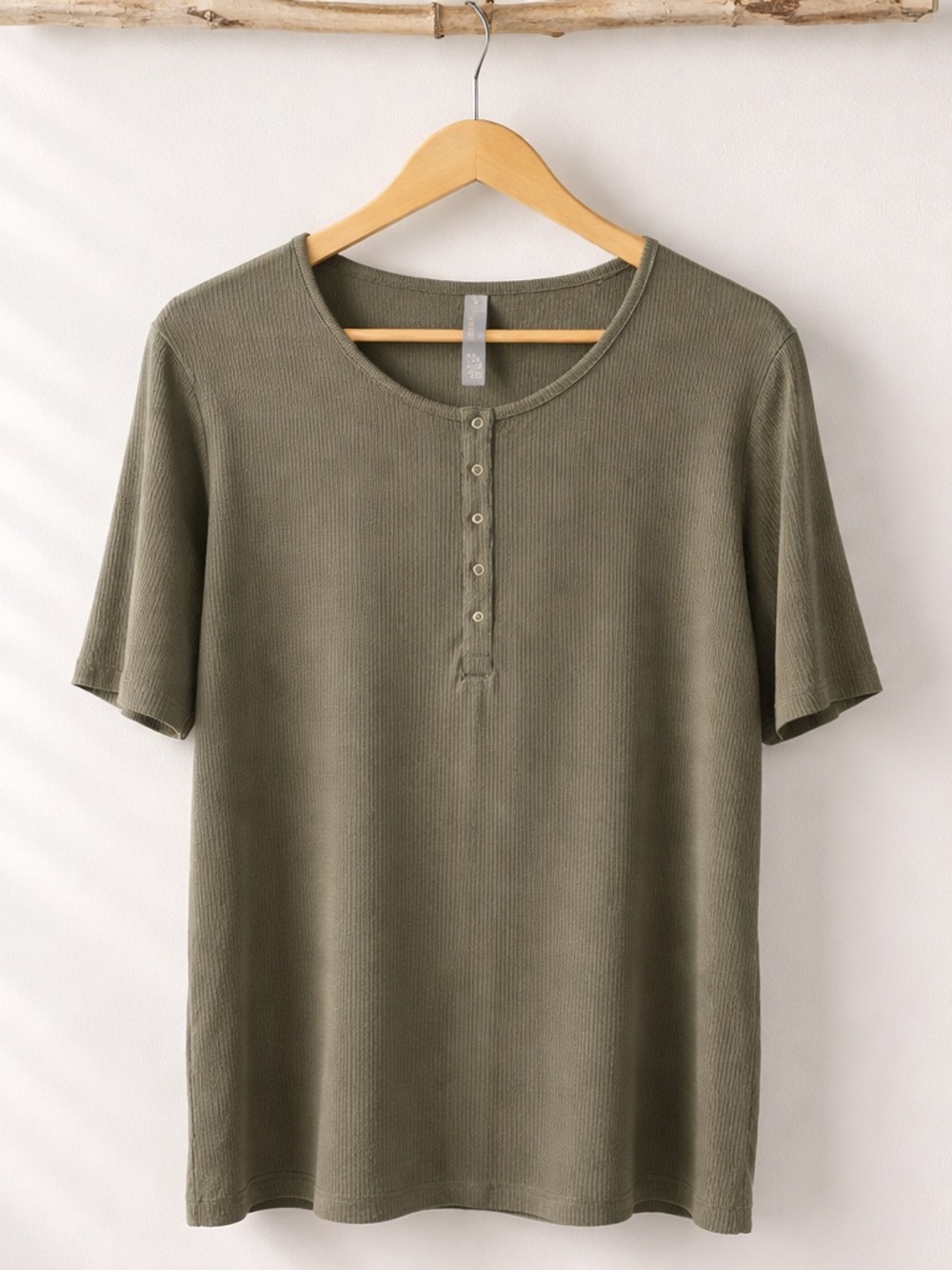 Ribbed Olive Green Henley Tee Short Sleeve Size XXL Draped Tencel Mondetta Soft